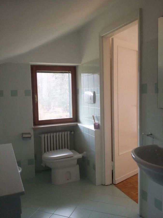 I Tulipani Apartment สเตรซา ภายนอก รูปภาพ